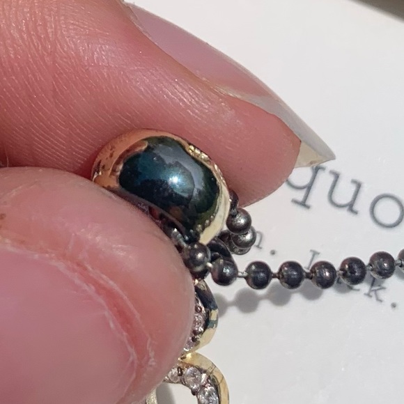 🍀 Clover Charm Necklace 🍀 - Picture 3 of 3